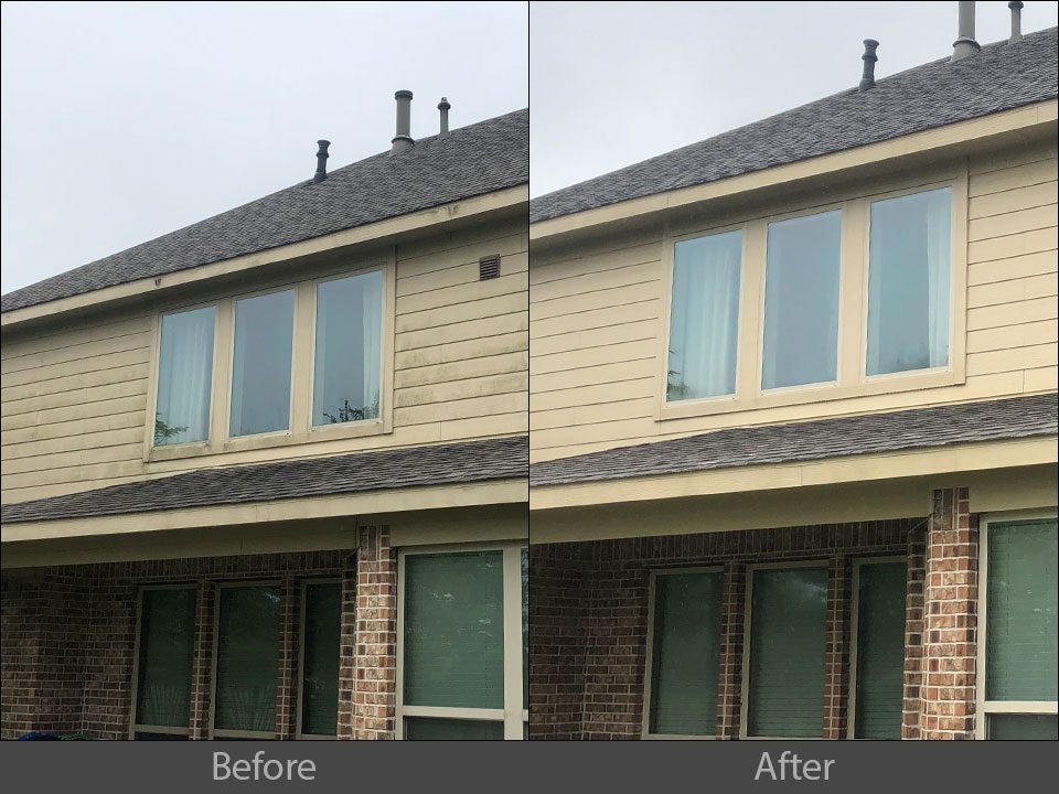 pressure cleaning house wood siding